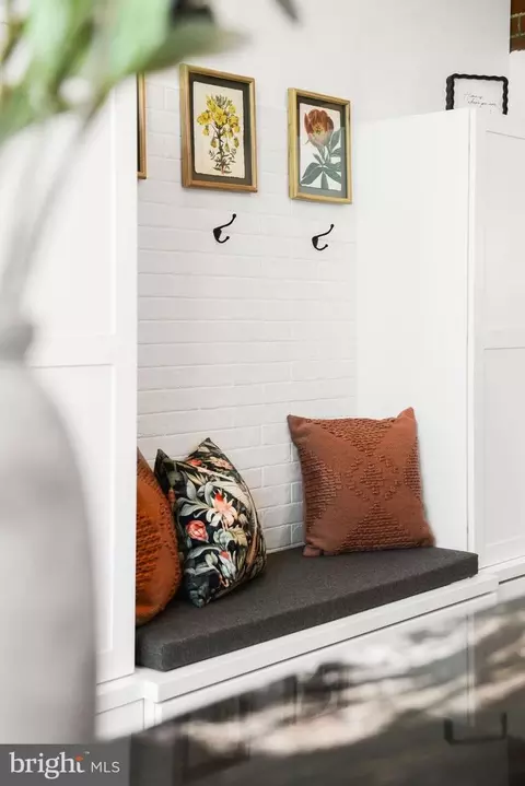 Entry Way - 19 E Main St, Middletown, MD 21769 photo 1 of 13