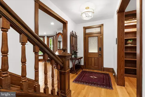 Entry Way - 19 E Main St, Middletown, MD 21769 photo 6 of 13