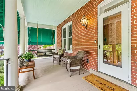 Exterior - 19 E Main St, Middletown, MD 21769 photo 7 of 23