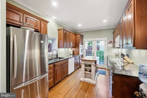 Kitchen - 225 Center St, Frederick, MD 21701 photo 3 of 4