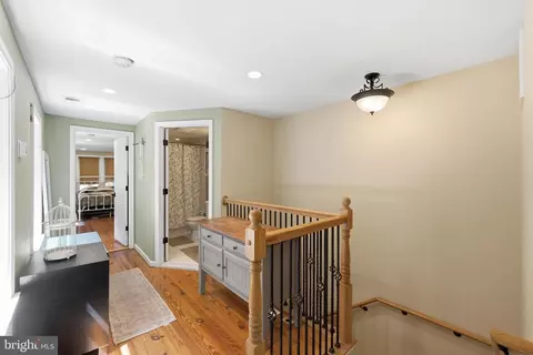 Entry Way - 225 Center St, Frederick, MD 21701 photo 4 of 4