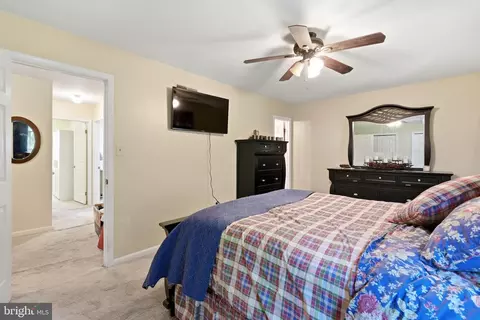 Bedroom - 130 E Hammaker, Thurmont, MD 21788 photo 6 of 6