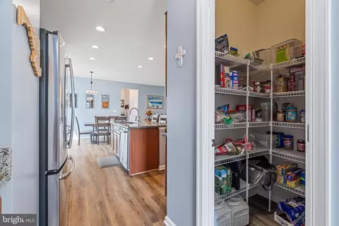 Entry Way - 8432 Cliffview Ln, Frederick, MD 21704 photo 7 of 13