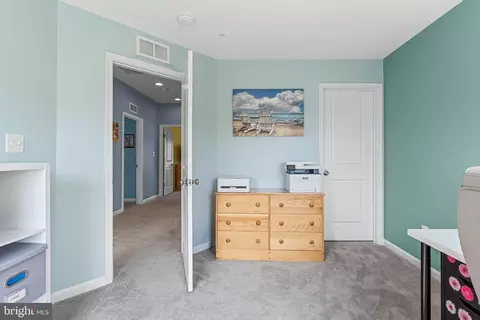 Entry Way - 8432 Cliffview Ln, Frederick, MD 21704 photo 11 of 13