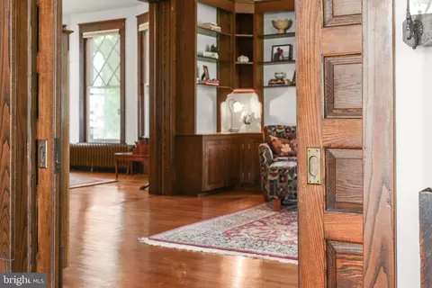 Entry Way - 305 E Main St, Middletown, MD 21769 photo 2 of 23