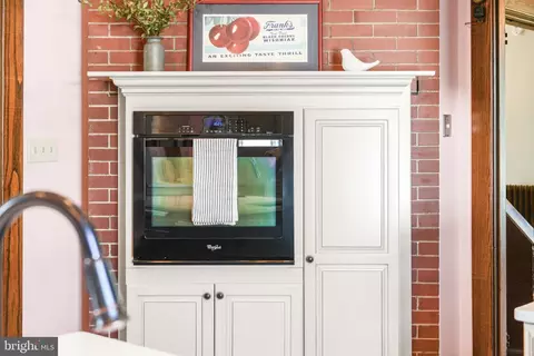 Kitchen - 305 E Main St, Middletown, MD 21769 photo 6 of 7