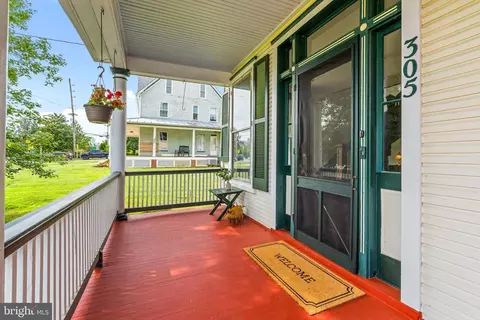 Exterior - 305 E Main St, Middletown, MD 21769 photo 7 of 19