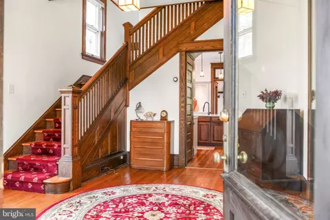 Entry Way - 305 E Main St, Middletown, MD 21769 photo 3 of 23