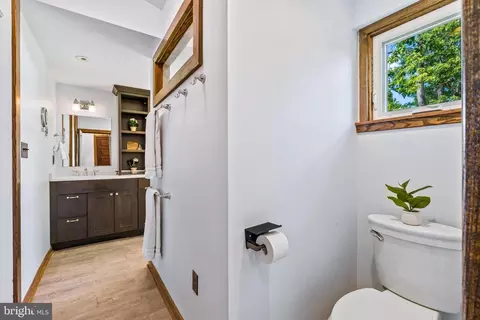 Entry Way - 305 E Main St, Middletown, MD 21769 photo 18 of 23