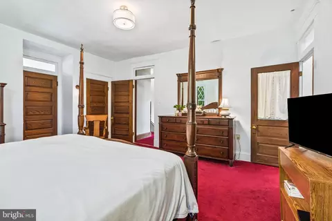 Bedroom - 305 E Main St, Middletown, MD 21769 photo 3 of 4