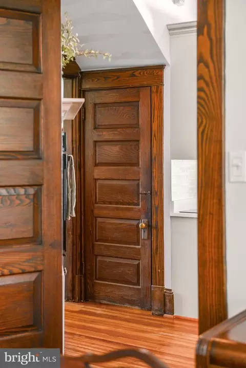 Entry Way - 305 E Main St, Middletown, MD 21769 photo 11 of 23