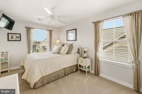 Bedroom - 3237 Thornapple Dr, Frederick, MD 21704 photo 4 of 4
