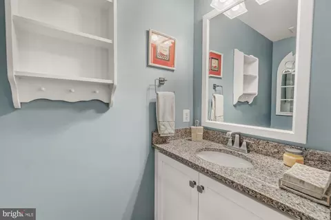 Bath - 3237 Thornapple Dr, Frederick, MD 21704 photo 1 of 2