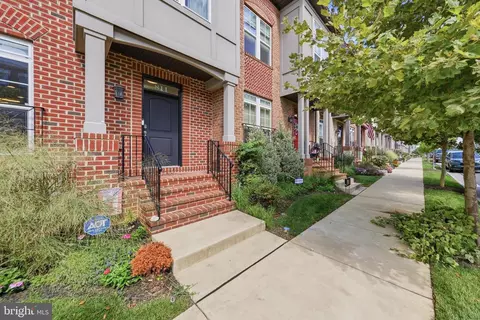 Exterior - 811 Lindley Rd, Frederick, MD 21701 photo 6 of 14