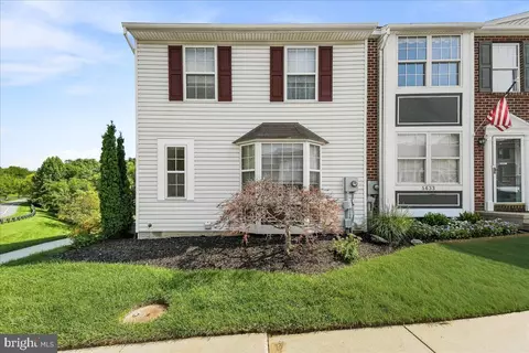 5631 Tessie Ct, New Market, MD 21774