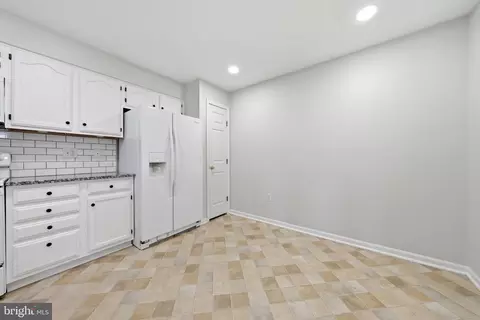 Entry Way - 5240 Regal Ct, Frederick, MD 21703 photo 2 of 3
