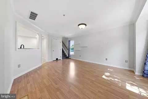 Living - 5240 Regal Ct, Frederick, MD 21703 photo 2 of 8