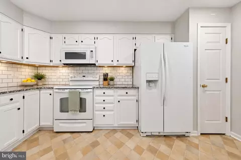 Kitchen - 5240 Regal Ct, Frederick, MD 21703 photo 1 of 5