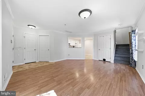 Living - 5240 Regal Ct, Frederick, MD 21703 photo 4 of 8