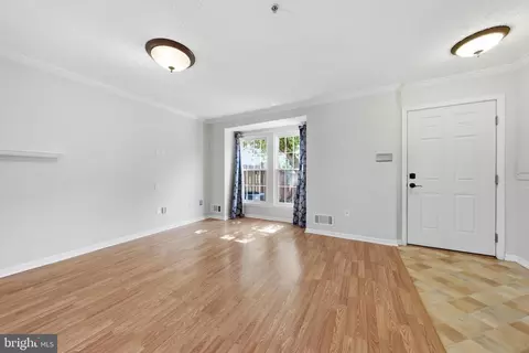 Living - 5240 Regal Ct, Frederick, MD 21703 photo 3 of 8