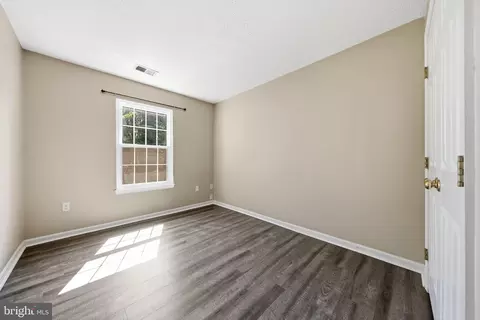 Bedroom - 5240 Regal Ct, Frederick, MD 21703 photo 3 of 7