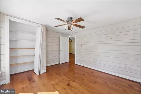 Bedroom - 10927 Sixes Rd, Emmitsburg, MD 21727 photo 6 of 6