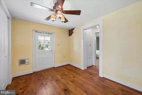 Entry Way - 10927 Sixes Rd, Emmitsburg, MD 21727 photo 9 of 16