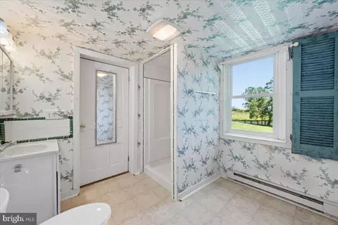 Bath - 10927 Sixes Rd, Emmitsburg, MD 21727 photo 1 of 8