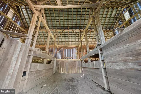 Entry Way - 10927 Sixes Rd, Emmitsburg, MD 21727 photo 16 of 16