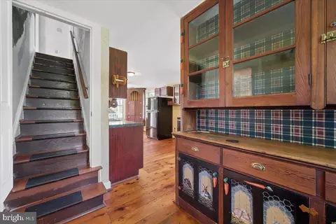 Entry Way - 10927 Sixes Rd, Emmitsburg, MD 21727 photo 4 of 16