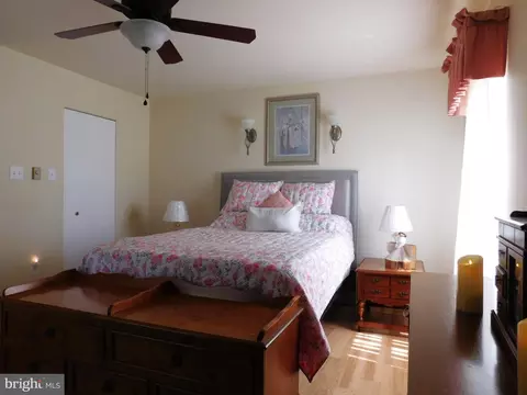Bedroom - 6853 Buckthorn Ct, Frederick, MD 21703 photo 3 of 5