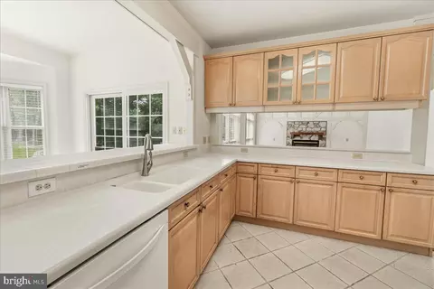 Kitchen - 2549 Bear Den, Frederick, MD 21701 photo 2 of 5