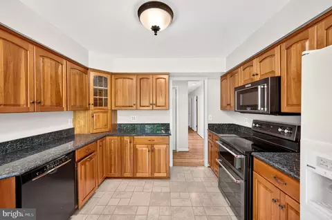 Kitchen - 4513 Timbery Dr, Jefferson, MD 21755 photo 2 of 4