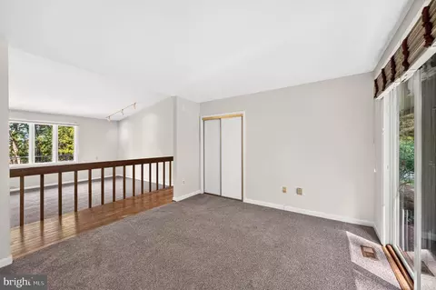Living - 4513 Timbery Dr, Jefferson, MD 21755 photo 10 of 17