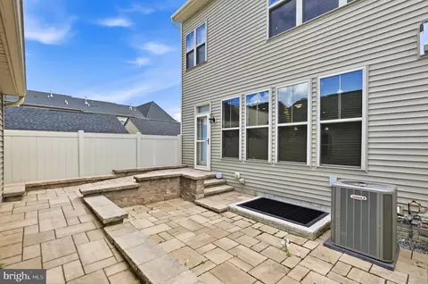 Exterior - 3040 Jacobs Garden Ln, Frederick, MD 21701 photo 4 of 6