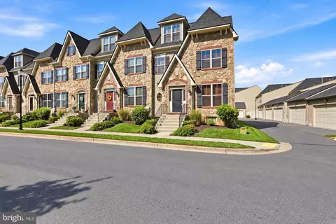 Exterior - 3040 Jacobs Garden Ln, Frederick, MD 21701 photo 2 of 6