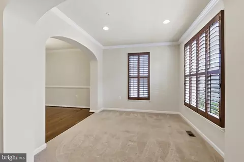 Living - 3040 Jacobs Garden Ln, Frederick, MD 21701 photo 1 of 5