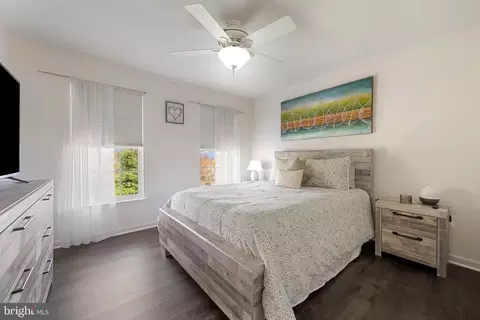 Bedroom - 2231 W Greenleaf Dr, Frederick, MD 21702 photo 2 of 7
