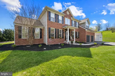 Exterior - 2231 W Greenleaf Dr, Frederick, MD 21702 photo 10 of 10