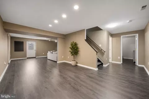 Living - 2231 W Greenleaf Dr, Frederick, MD 21702 photo 7 of 8