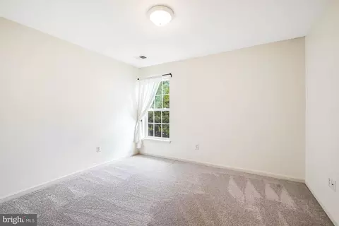 Bedroom - 1810 Beech Ct, Frederick, MD 21701 photo 4 of 6