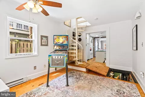 Entry Way - 114 W Third St, Frederick, MD 21701 photo 4 of 6