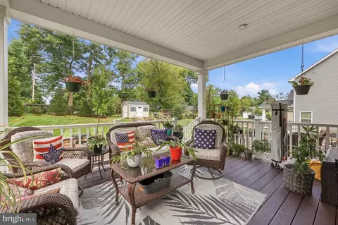 Exterior - 1124 Futurity St, Frederick, MD 21702 photo 4 of 16