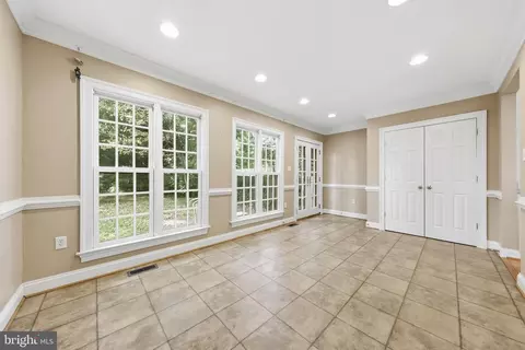 Entry Way - 28 E 4th St, Frederick, MD 21701 photo 3 of 8