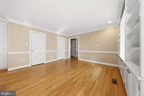 Living - 28 E 4th St, Frederick, MD 21701 photo 7 of 8