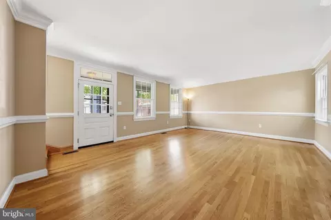 Living - 28 E 4th St, Frederick, MD 21701 photo 4 of 8