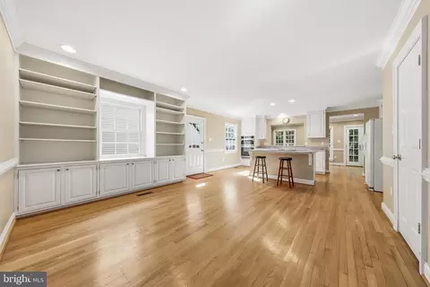 Living - 28 E 4th St, Frederick, MD 21701 photo 5 of 8