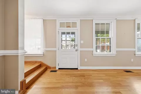Entry Way - 28 E 4th St, Frederick, MD 21701 photo 1 of 8