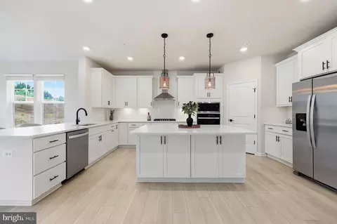 Kitchen - 2002 Mustang Ct, Frederick, MD 21702 photo 1 of 2