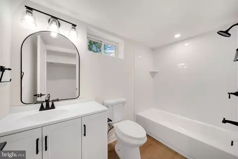 Bath - 615 Taney Ave, Frederick, MD 21702 photo 2 of 4